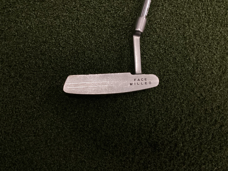 Cleveland Classic Collection Milled Putter #1 RH 34 inch Pre-Owned