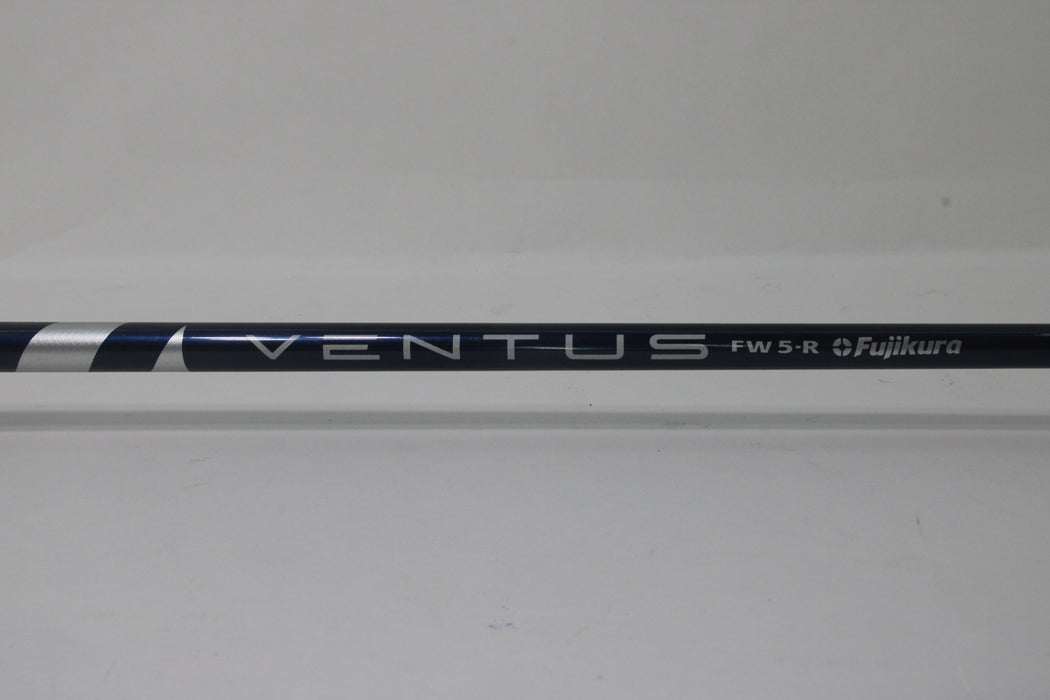 TaylorMade SIM 2 Max Fairway Wood RH 3W/15 Ventus Blue FW 5 R Pre-owned
