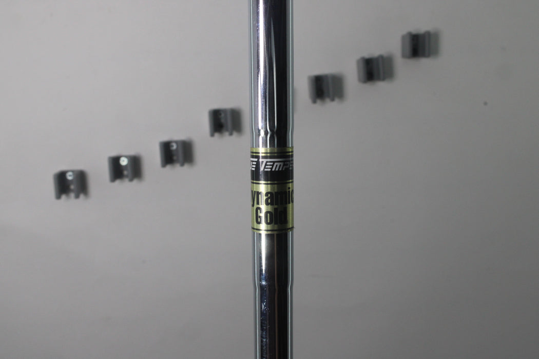 Callaway Rogue ST Pro Irons RH 4-9P Dynamic Gold S300 Pre-owned