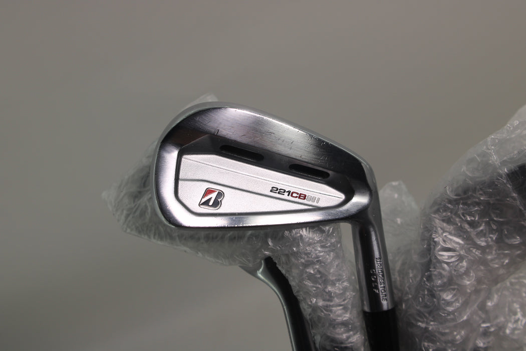 Bridgestone 221CB Iron RH/5-9P/N.S.PRO MODUS3 TOUR 105/S Pre-Owned