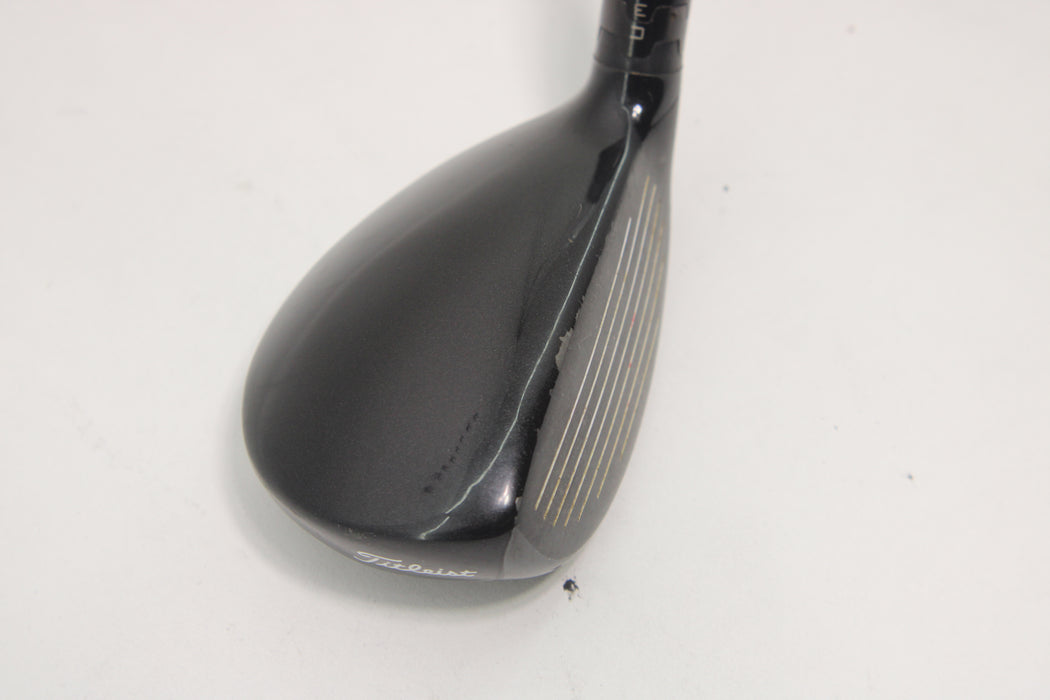 Titleist 913 Hybrid Right Handed 19 Degrees with Aldila Rogue 95MSI 85H-2.8 Stiff Pre-Owned