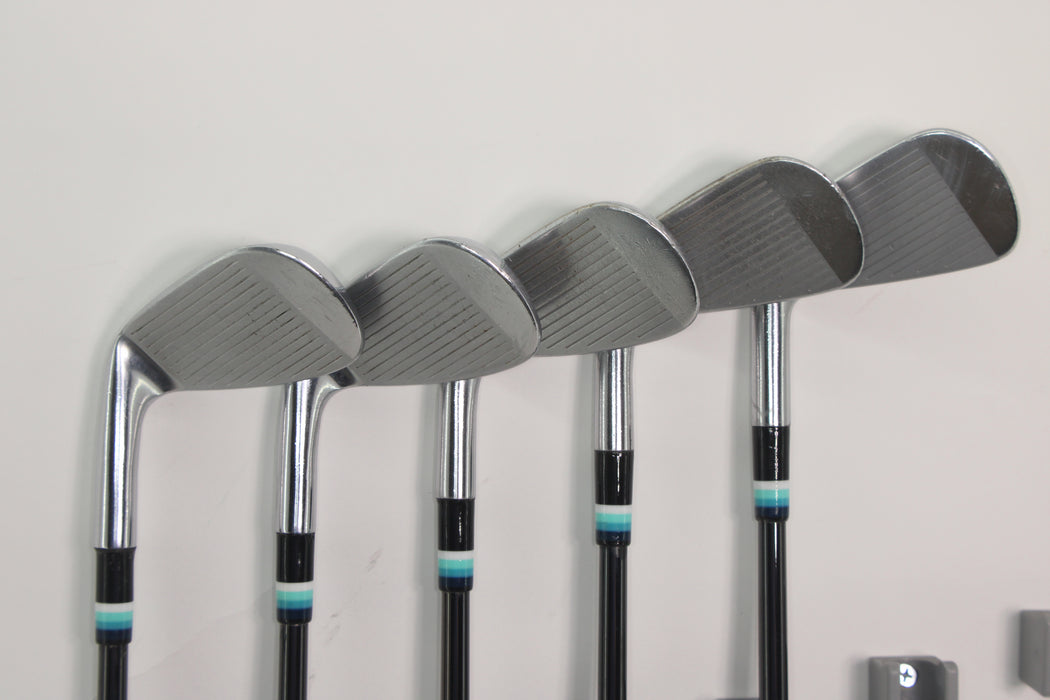 Taylormade 2011Tour Prefered MB Irons (RH) 6-Pw steel Shaft Pre-owned