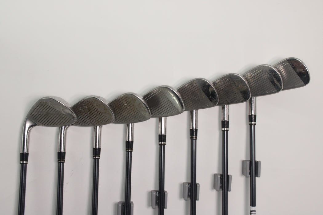 Taylormade R7 Irons (RH) 4-PW,SW Graphite/Reg Pre-owned