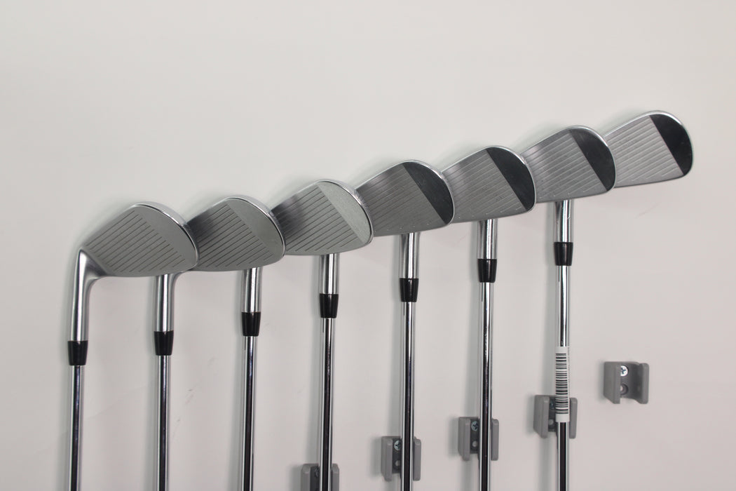 Titleist 2021 T200 Iron Set (RH) 4-PW Truetemper AMT Black R300 Pre-owned