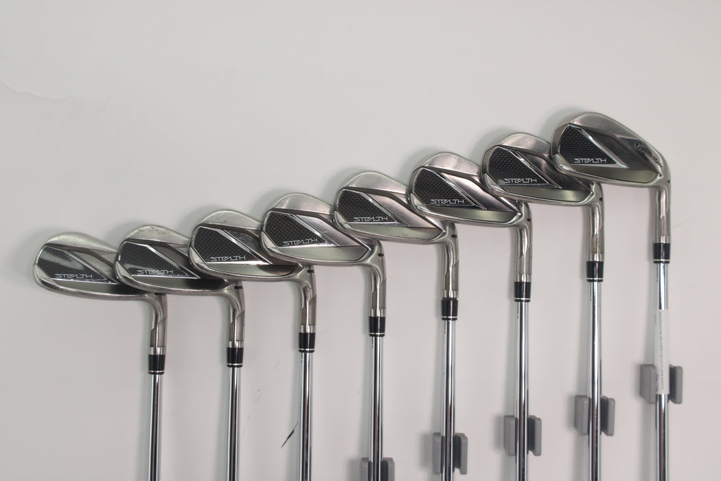 TaylorMade Stealth iron RH 4-9P.A Dynamic Gold 105 X100 Pre-Owned