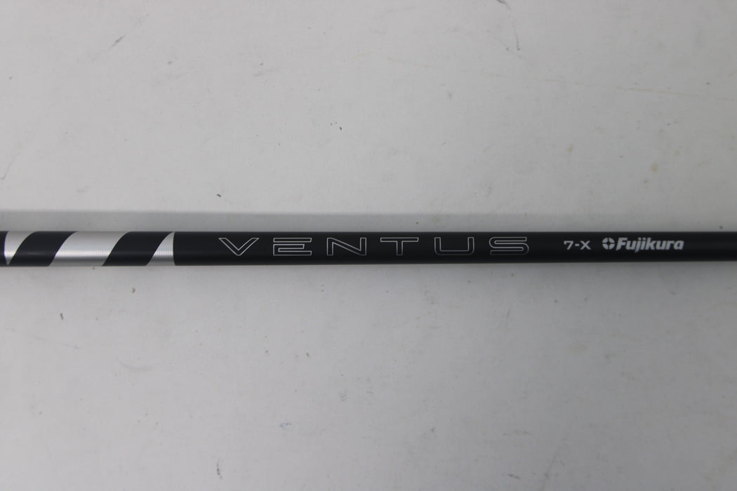 Titleist Adapter w/Fujikura Ventus Black Velocore+ 7/X 42.25inch Pre-owned