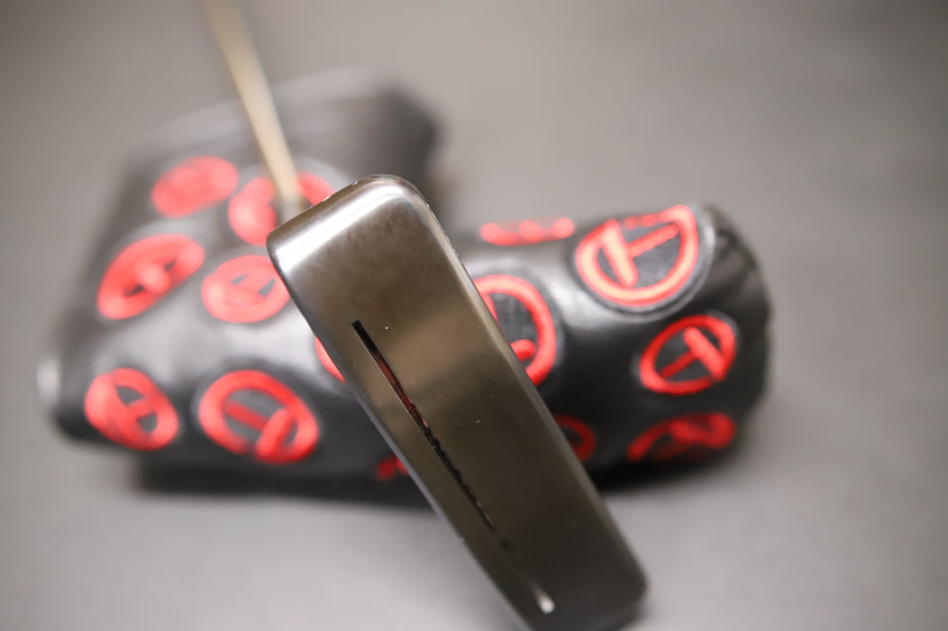 Scotty Cameron NewPort 009 Black (SLIT) Circle T Putter Pre-Owned