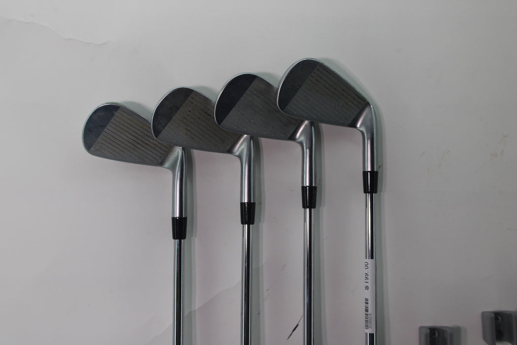 Callaway 2024 Apex Pro Iron LH 4-7 Dynamic Gold X Seven Pre-Owned