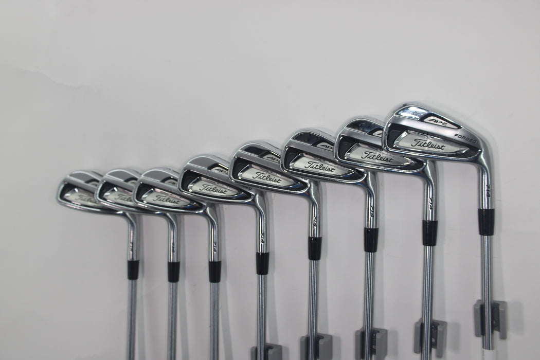 Titleist 714 AP2 Iron Set(RH) 4-P, W PJX Pxi 5.5/Reg Pre-owned