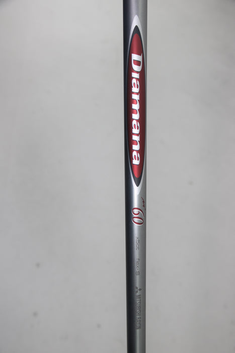 Titleist 915 D2 Driver (RH) 10.5Deg Diamana Red 60/S Pre-owned