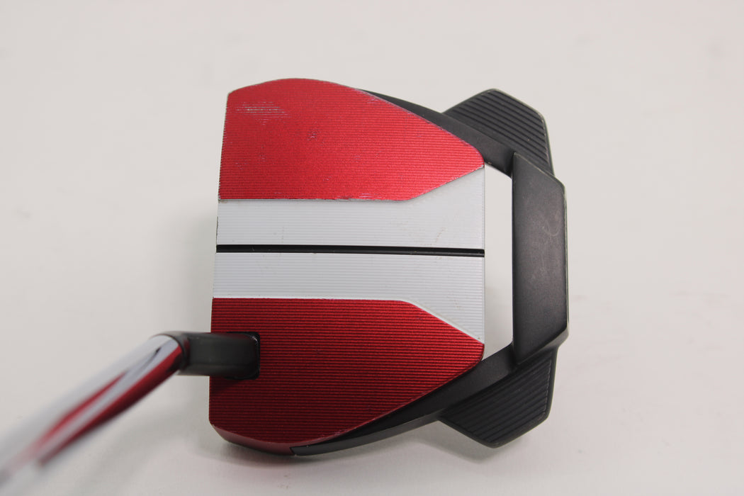TaylorMade Spider GT Red right handed 34 inches Pre-Owned