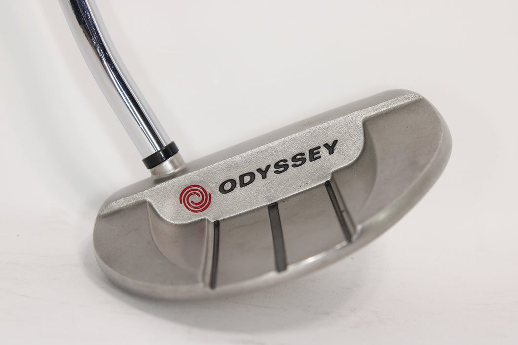 Oddyssey White Hot Pro V-line Putter 33 inches Right Handed Pre-owned