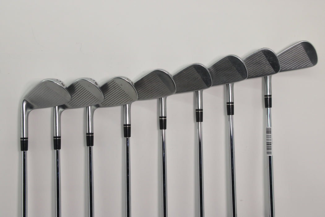TaylorMade p790 (2019) Righthanded 4-PW with Dynamic Gold 105 Regular Flex shafts Pre-Owned
