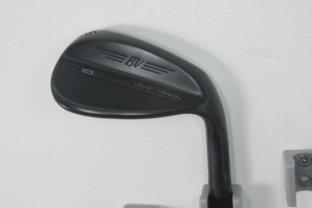 Titleist Vokey SM10 Jet Black Wedge (RH) 56/12D DG S200 Pre-owned