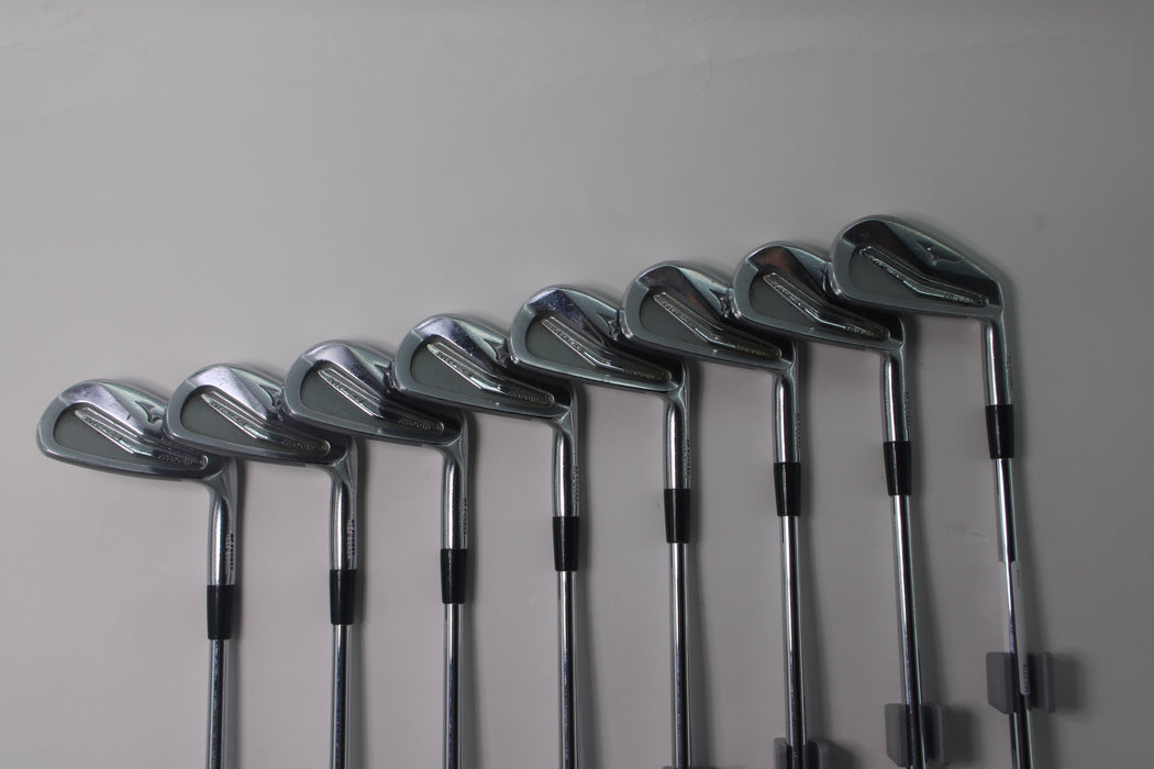Mizuno MP-25 Irons RH 3-9P PJX 5.5/R Pre-owned