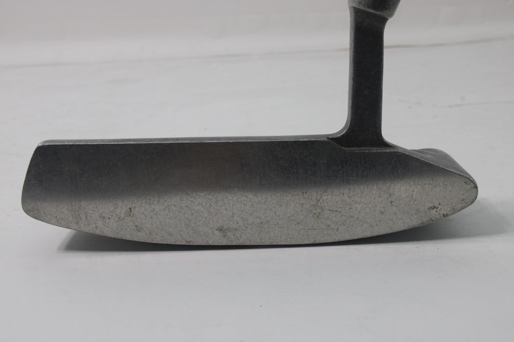 Macgregor Tour Response MI 640 Putter RH 34.5inch Pre-owned