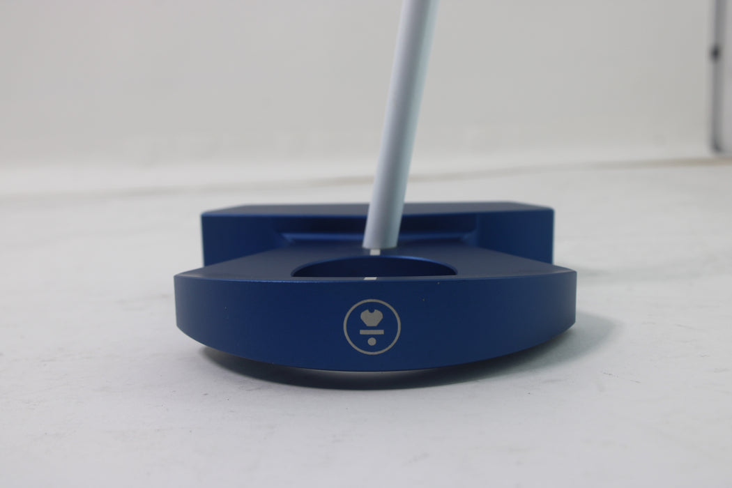 L.A.B. Golf DF3 Blue Broomstick Putter LH 46inch Pre-owned