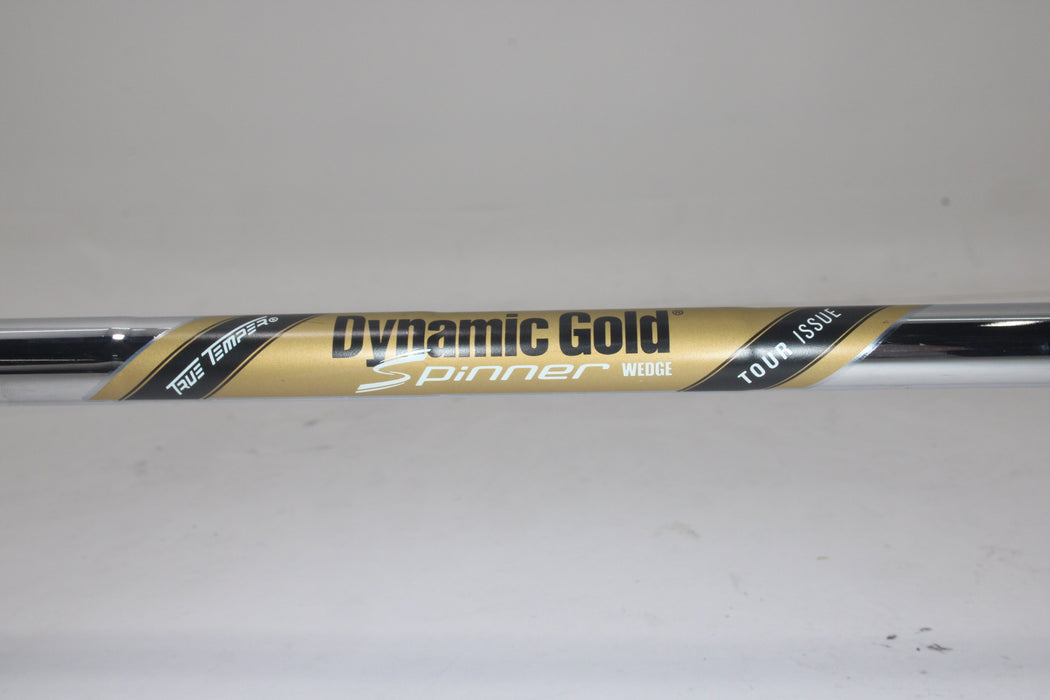 Cobra King Wedge RH 60-08V Dynamic Gold Spinner Wedge Pre-owned