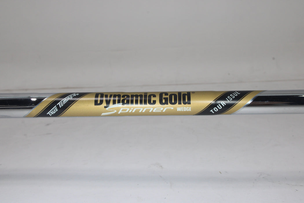 Cobra King Black Wedge RH 52-08V Dynamic Gold Spinner Wedge Pre-owned