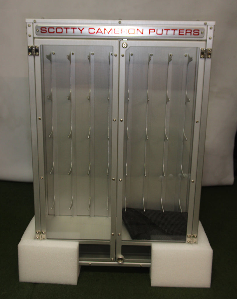 Scotty Cameron Head Cover Display — Fairway Golf