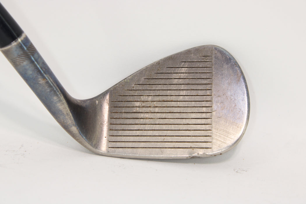 Titleist SM9 Brush Wedge Left Handed 52 Degrees with 08 degrees of bounce F Grind with Dynamic Gold Steel Wedge Flex Pre-Owned