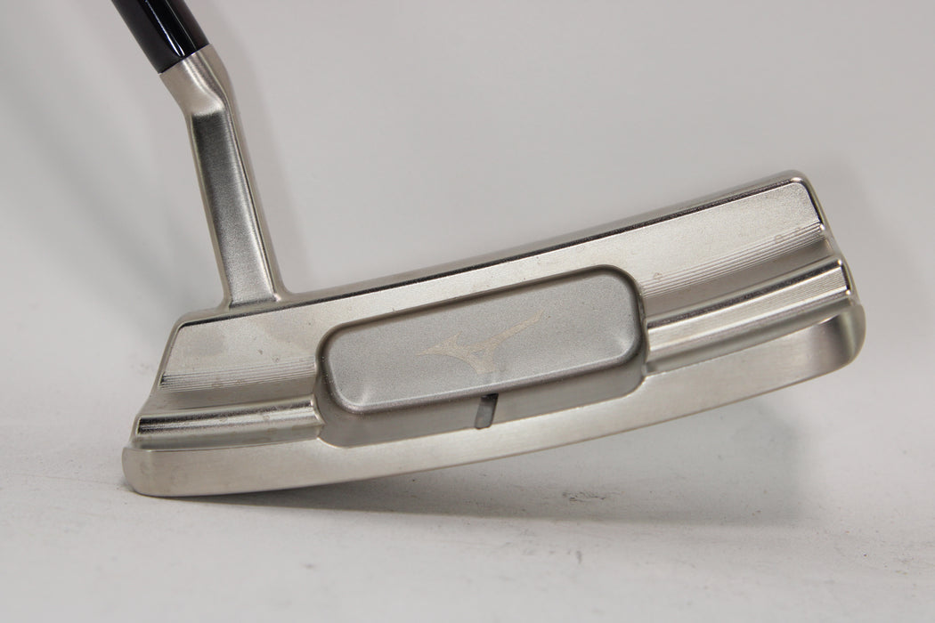 Mizuno OMOI Type I Putter RH/35.0 Inches/White Stain Pre-Owned