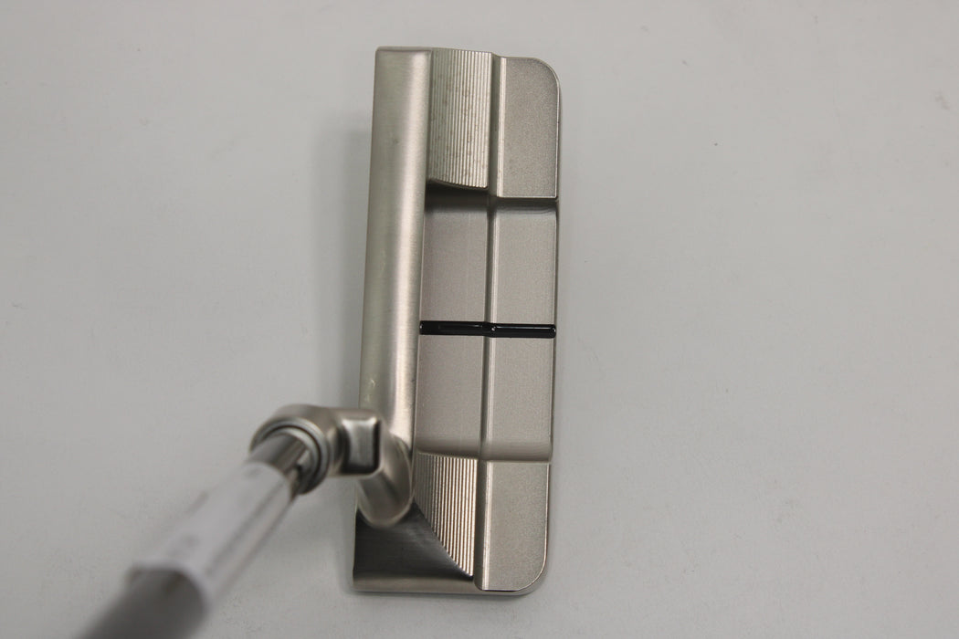 Mizuno OMOI Type 04 Putter RH/34.0 Inches/White Stain Pre-Owned