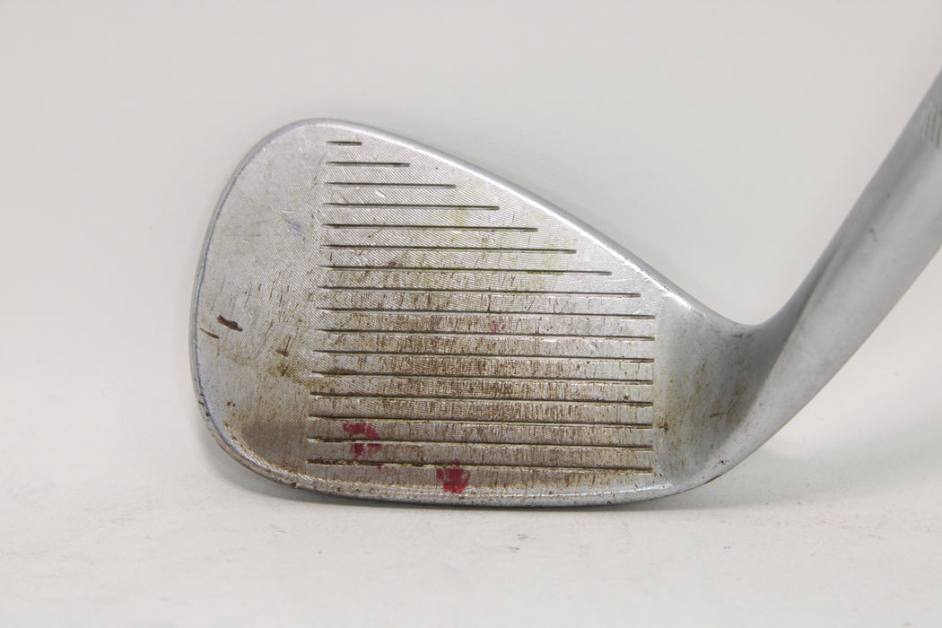 Titleist Spin Milled Tour Chrome 48 Degree with 6 Bounce Right Handed with Dynamic Gold Wedge Flex Shaft Pre-Owned