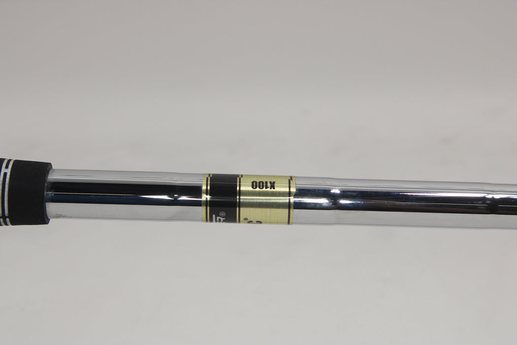 Srixon ZX Utility Iron Right Handed 2I with Dynamic Gold X100 Steel Shaft Pre-Owned