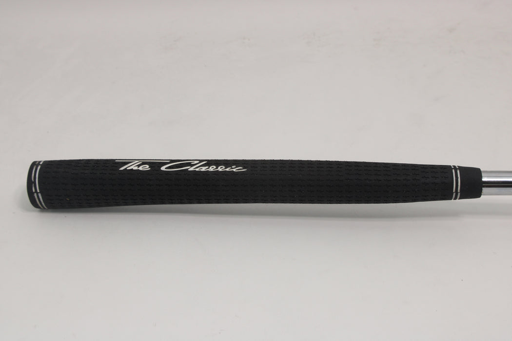 Scotty Cameron Futura X Right Handed 34 Inches Pre-Owned