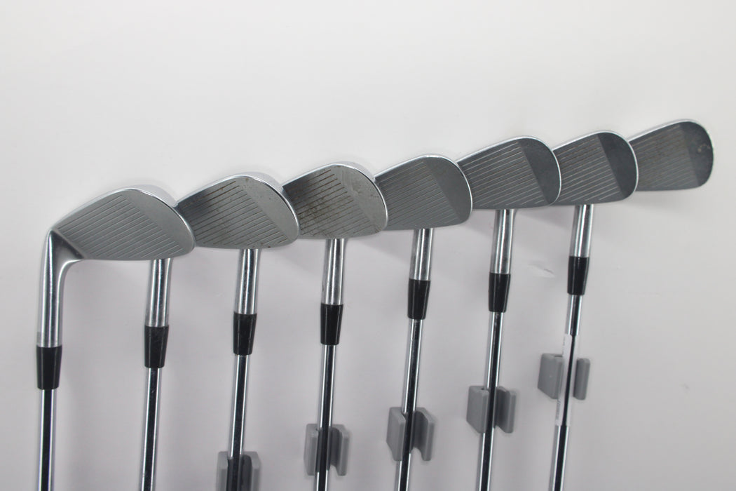 TaylorMade P.7 MB RH 4-9P Pre-owned