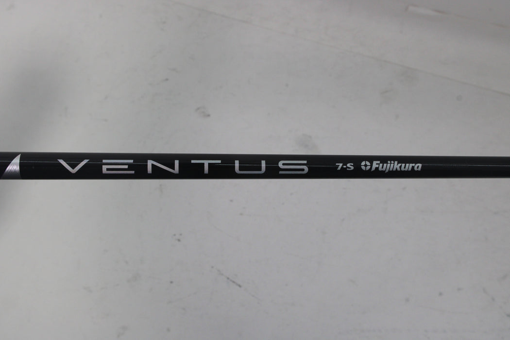Fujikura Ventus Black Velocore 7/S w/Callaway DR adapter Pre-owned