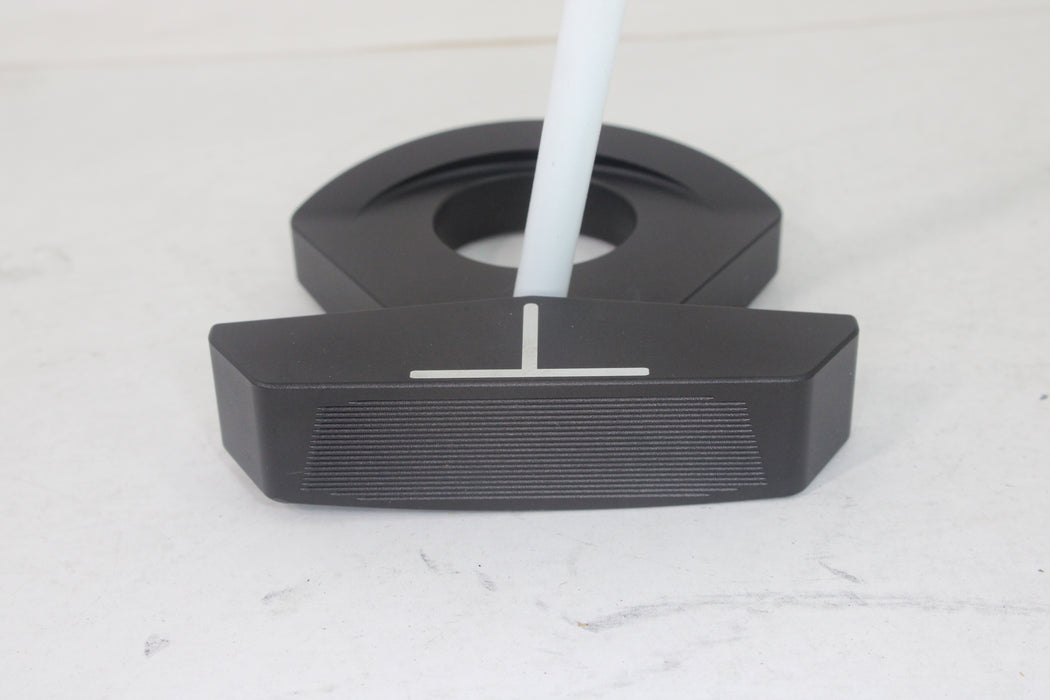 L.A.B. Golf Custom DF3 Sweeper Putter RH 45 inch Pre-owned