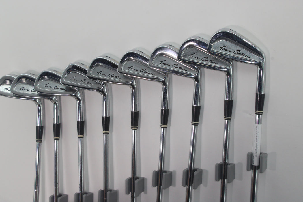 Cleveland Tour Action Irons RH 2-9P DG X100 Pre-owned