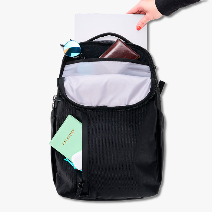 OGIO Pace Pro 20L Backpack - Black